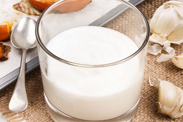 5 Reasons You Should Be Drinking Garlic Milk - The Holistic Highway - Ayurveda