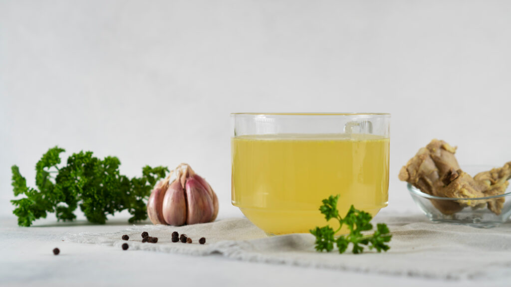 Meals That Heal - Turkey Bone Broth - The Holistic Highway